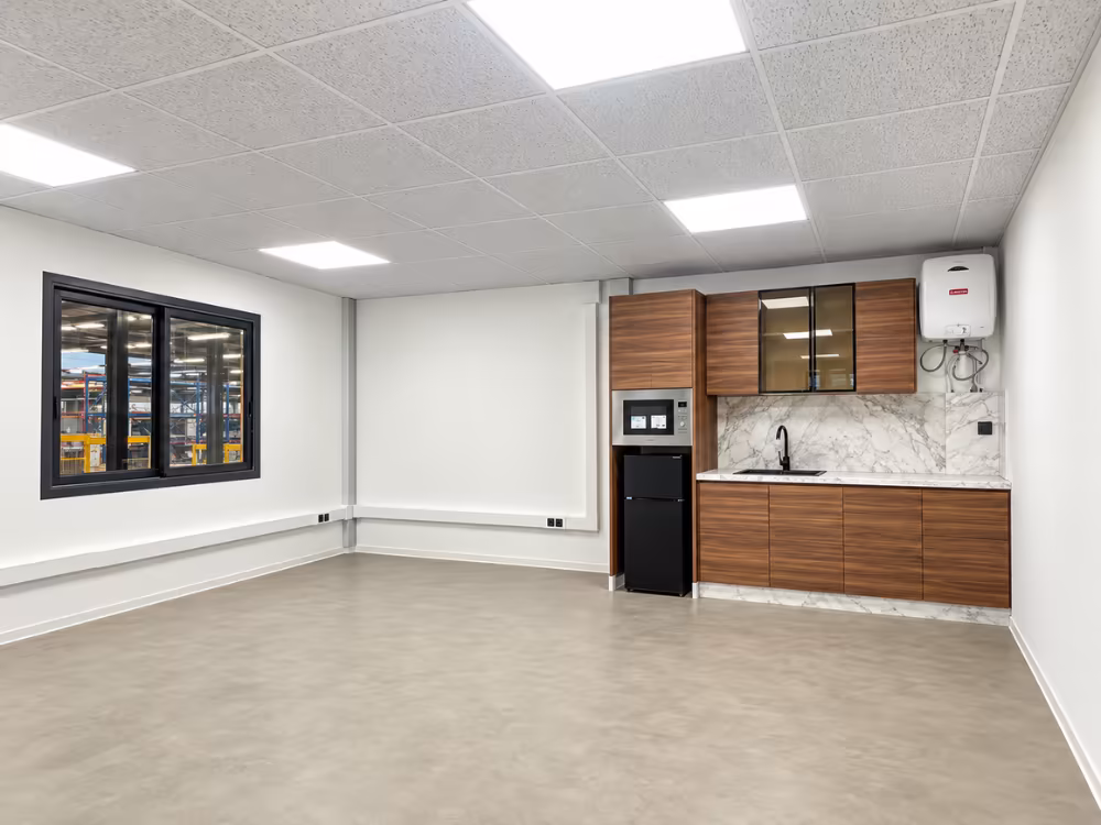 Vestiaires et réfectoire modulaires pour salariés d'entreprise