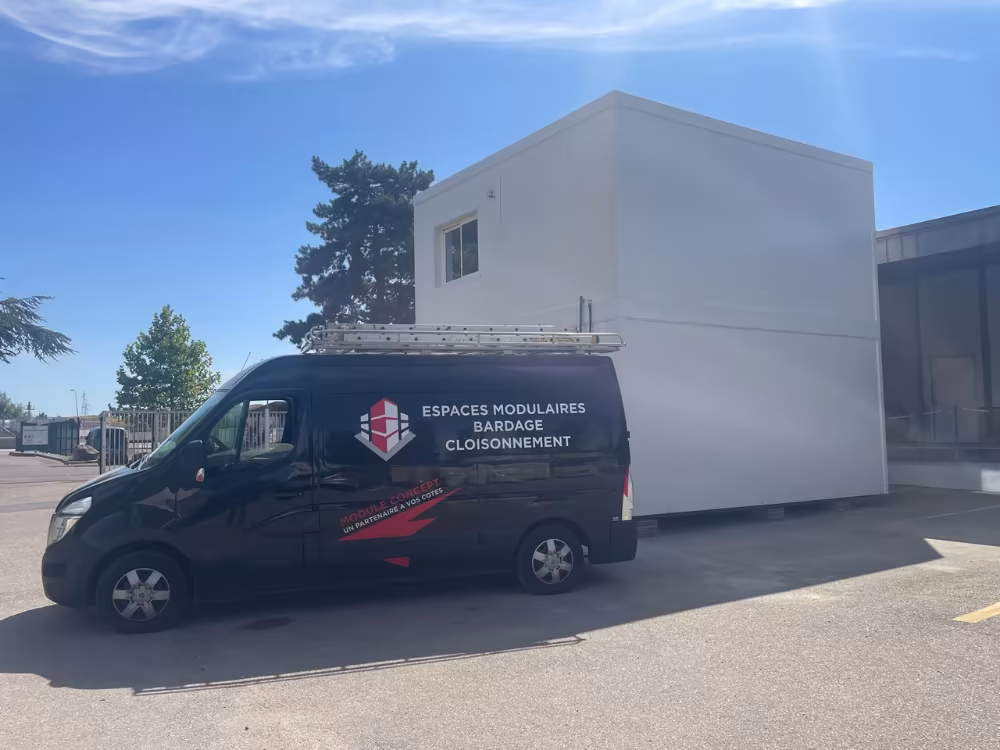 Bâtiment modulaire R+1 vestiaires et sanitaires — Eurométropole de Metz