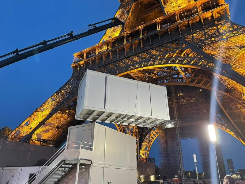 Sas décontamination — Tour Eiffel