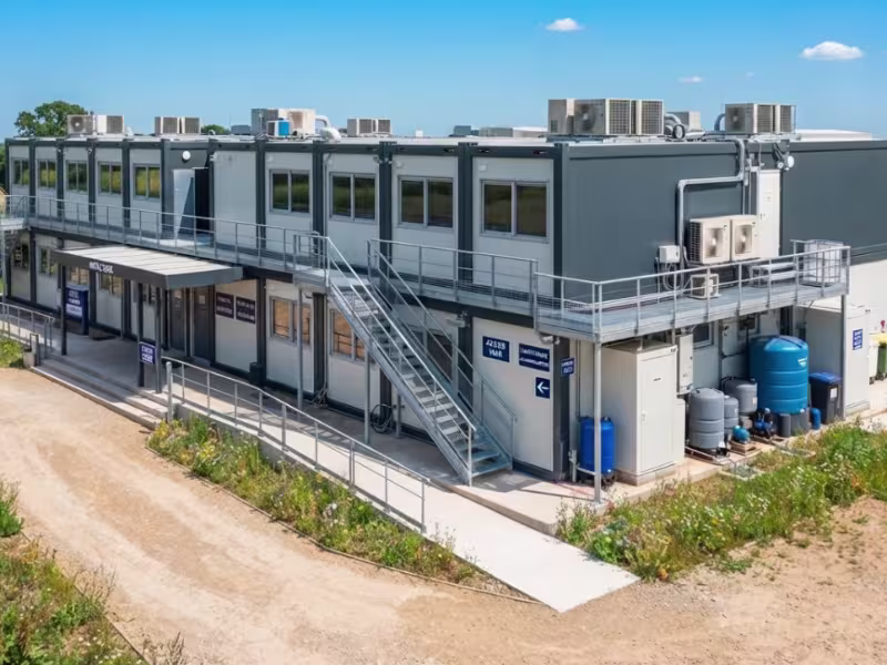 Configuration sur mesure d'une base de vie modulaire