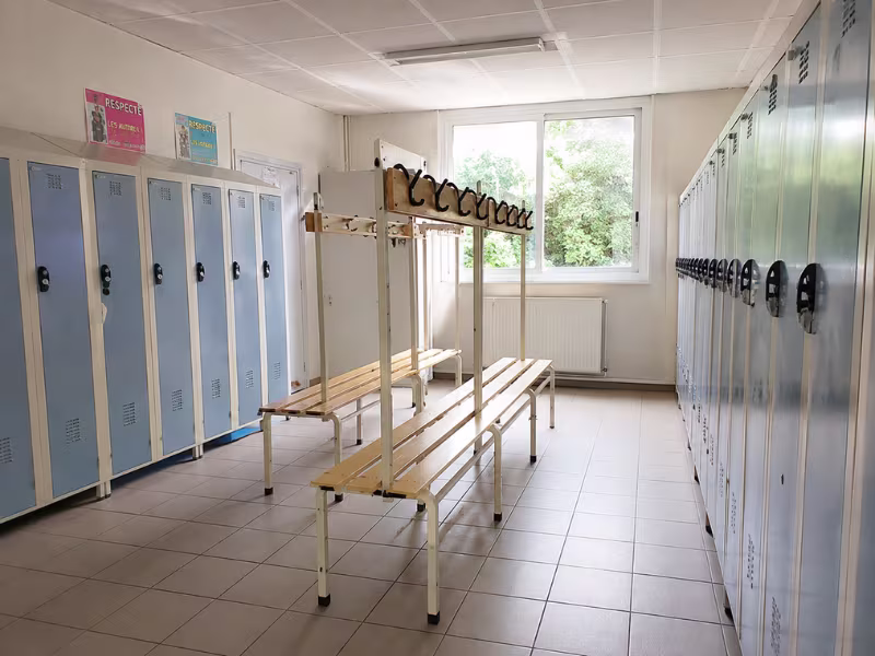 Vestiaire scolaire modulaire pour établissement scolaire